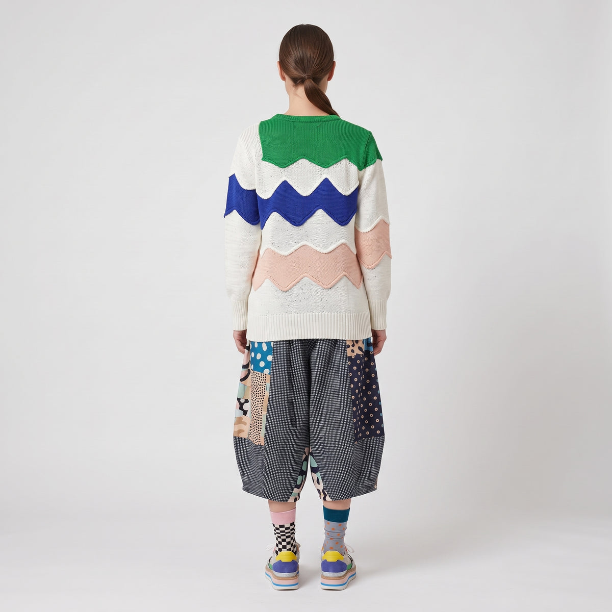 Colorblock Wave Pattern Knit Sweater