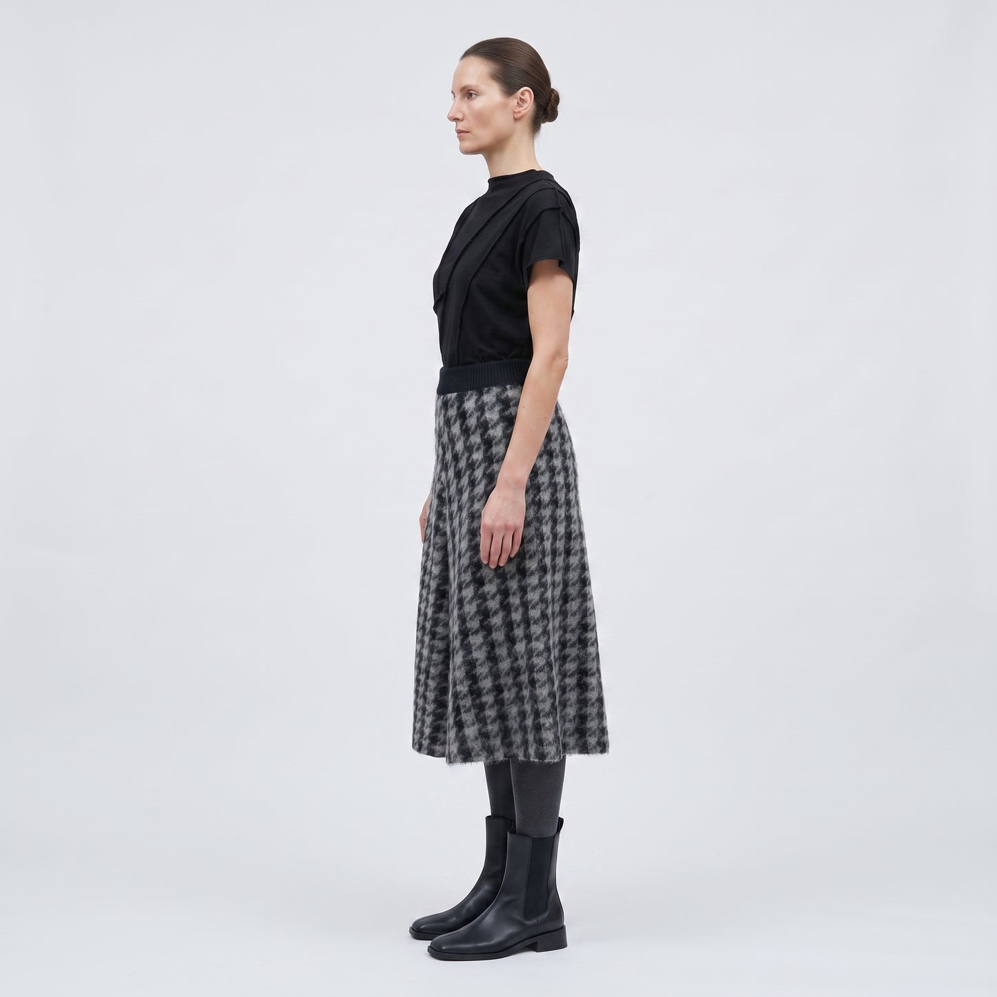 Houndstooth Wool Knit Midi Skirt