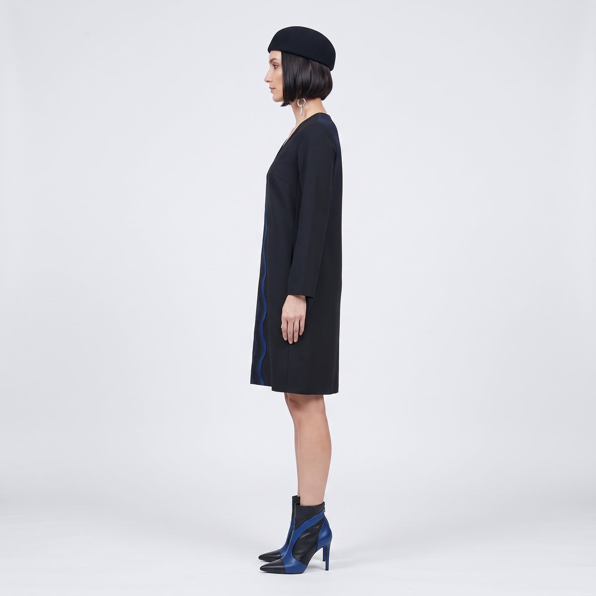 Colorblock Wave Detail Shift Dress