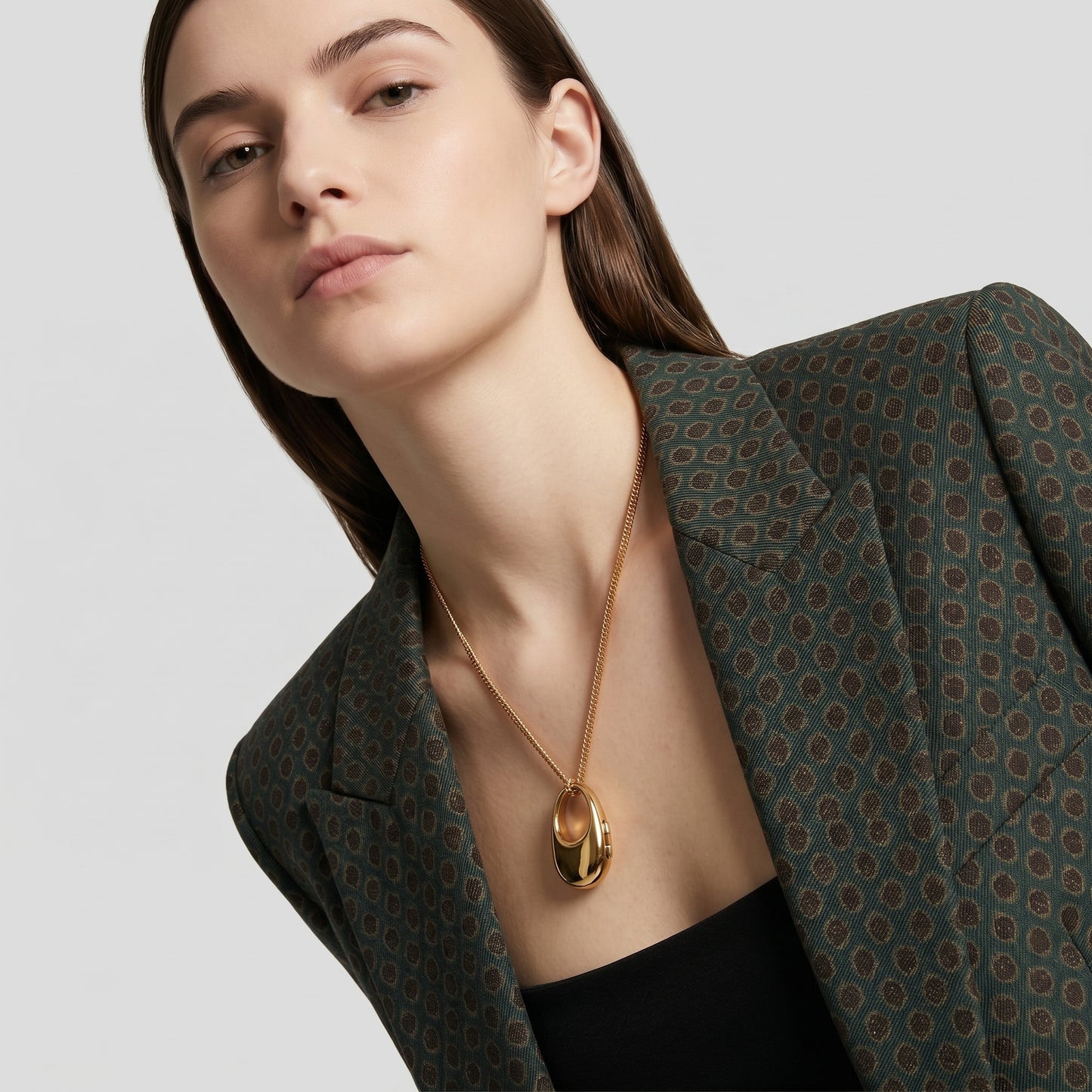 Minimalist Gold Tone Pendant Necklace