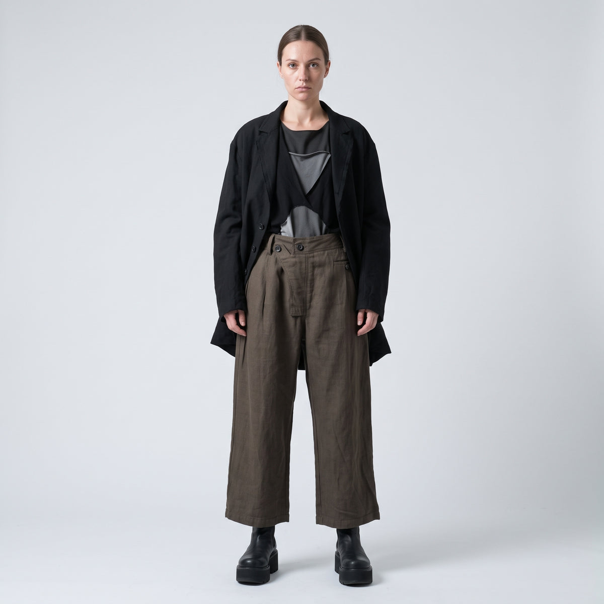 Relaxed Olive Linen Cropped Trousers