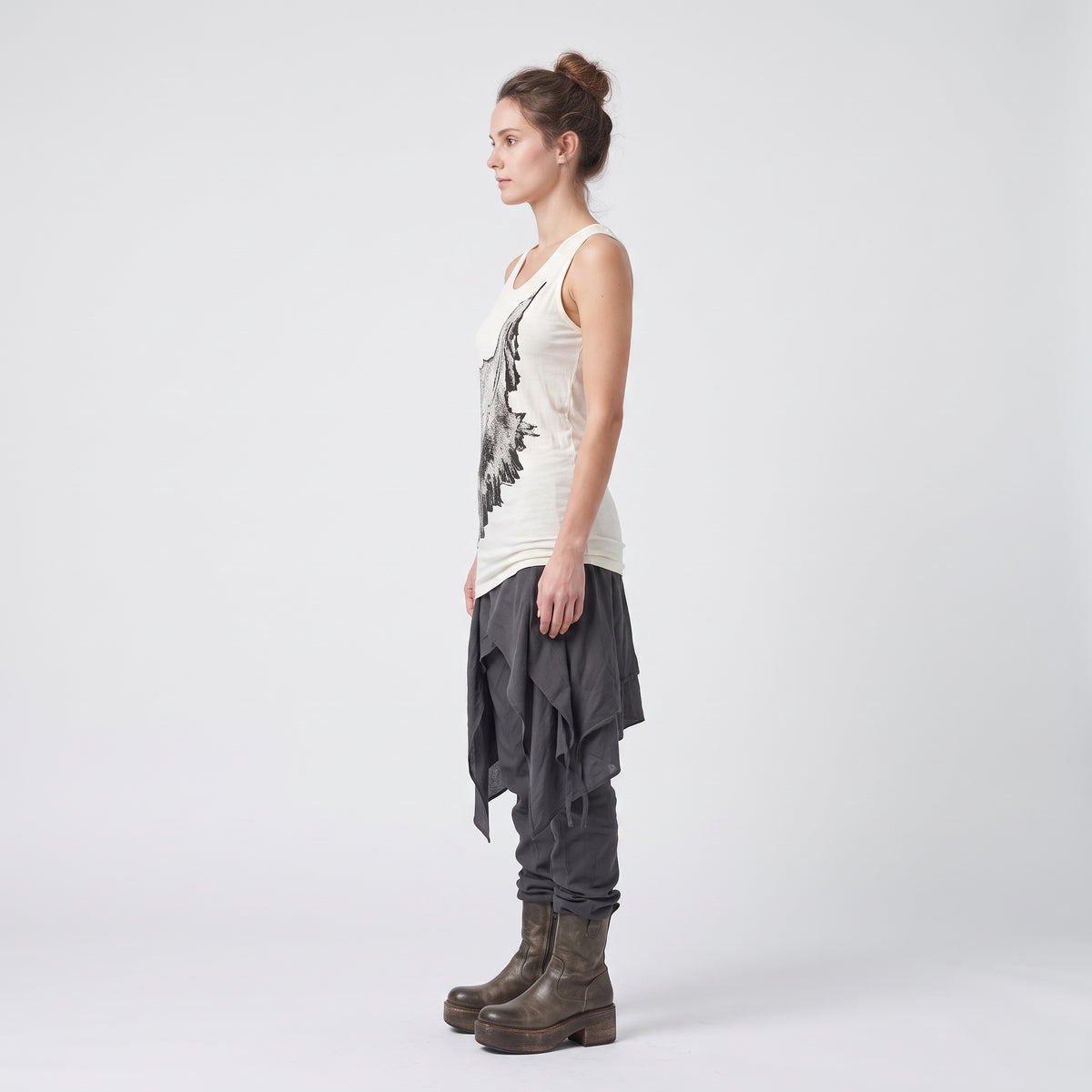 Graphic Print Sleeveless Tank Top