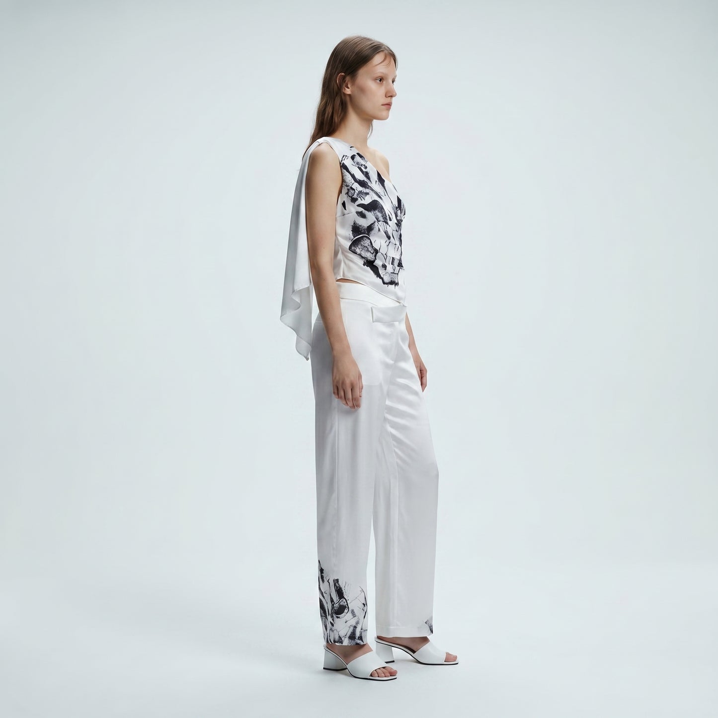 Asymmetrical Monochrome Graphic Print Top