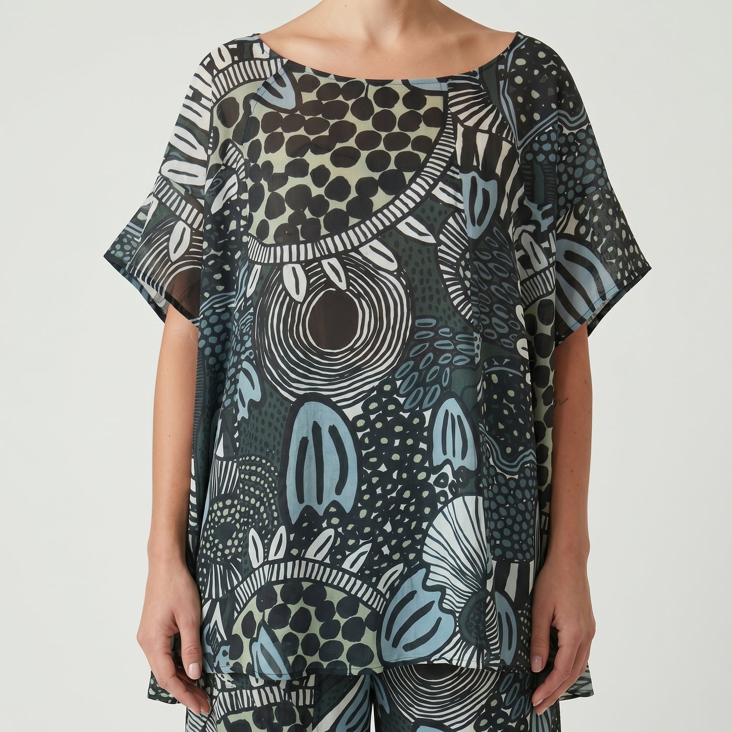 Abstract Print Short Sleeve Top
