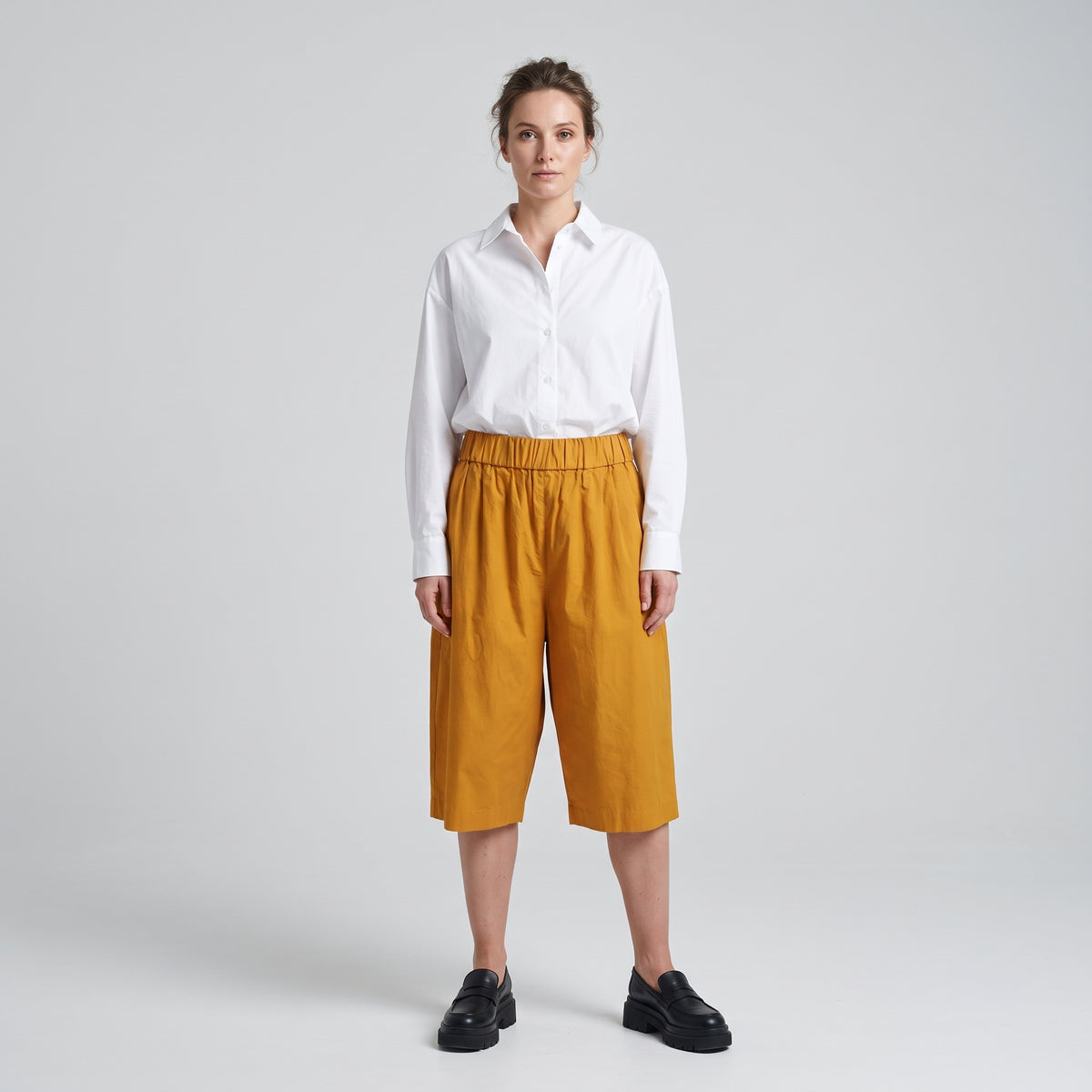 Relaxed Cotton Elastic Waist Shorts