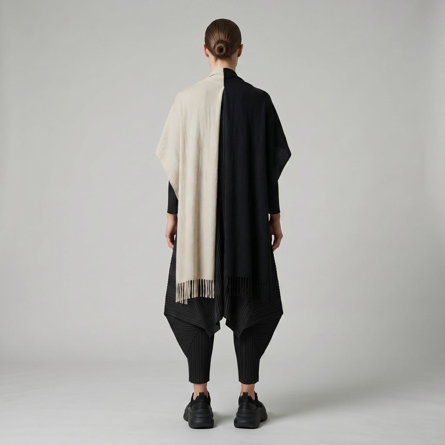 Two-Tone Fringed Knit Scarf