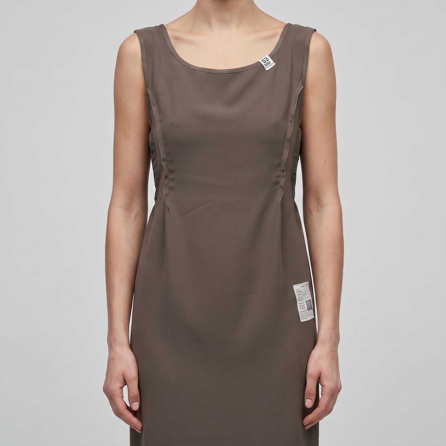 Sleeveless Minimalist Column Midi Dress