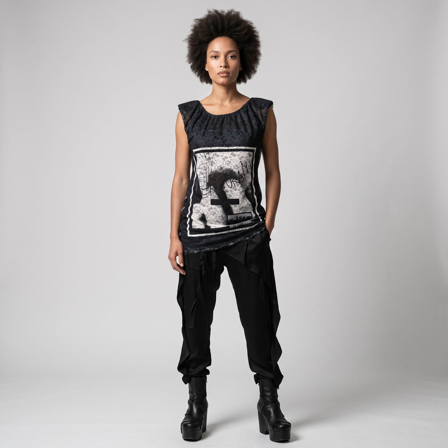 Graphic Print Lace Sleeveless Top