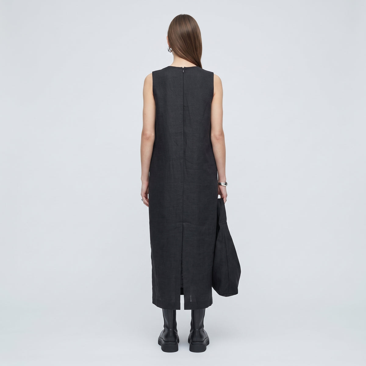 Minimalist Sleeveless Black Sheath