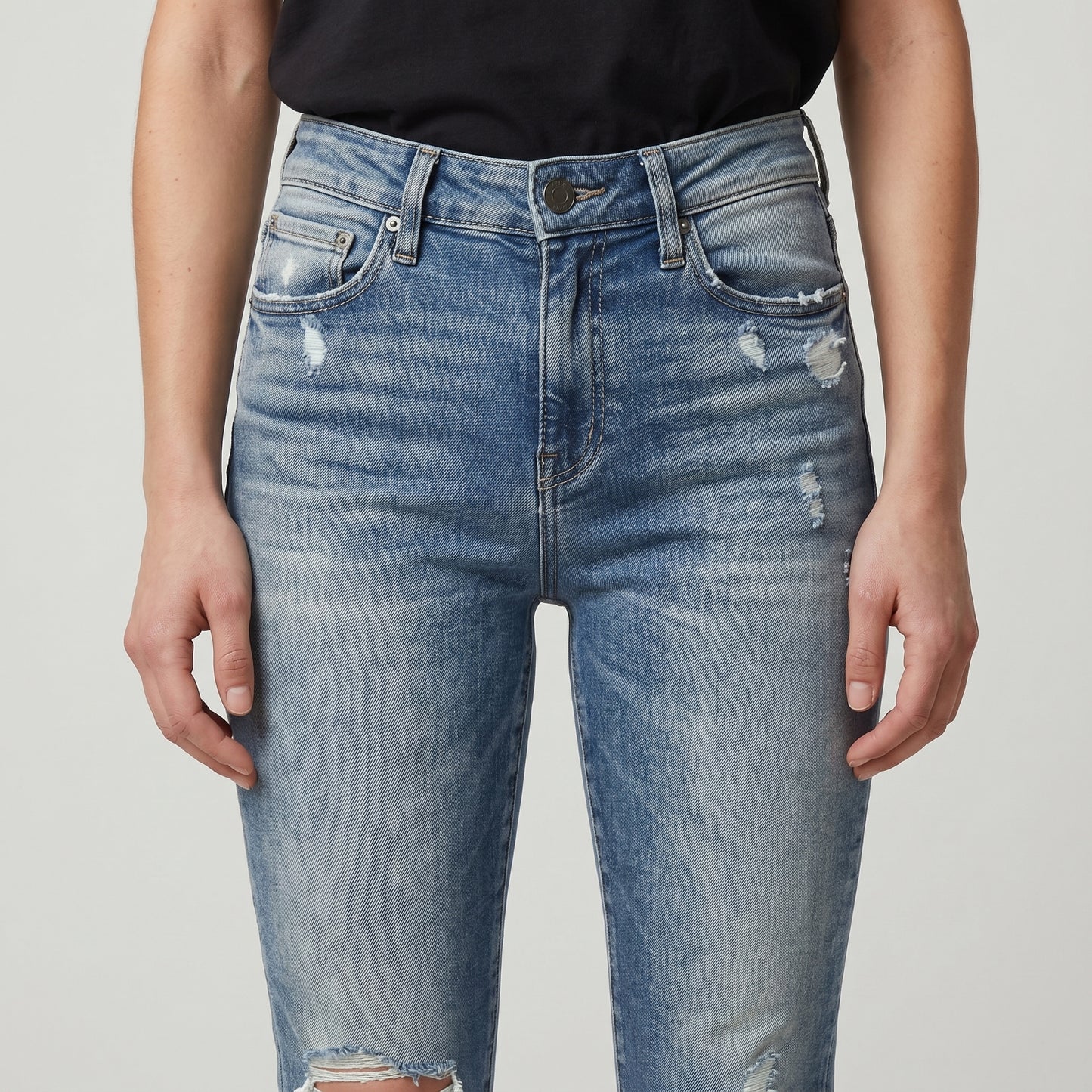 Distressed Light Wash Skinny Jeans