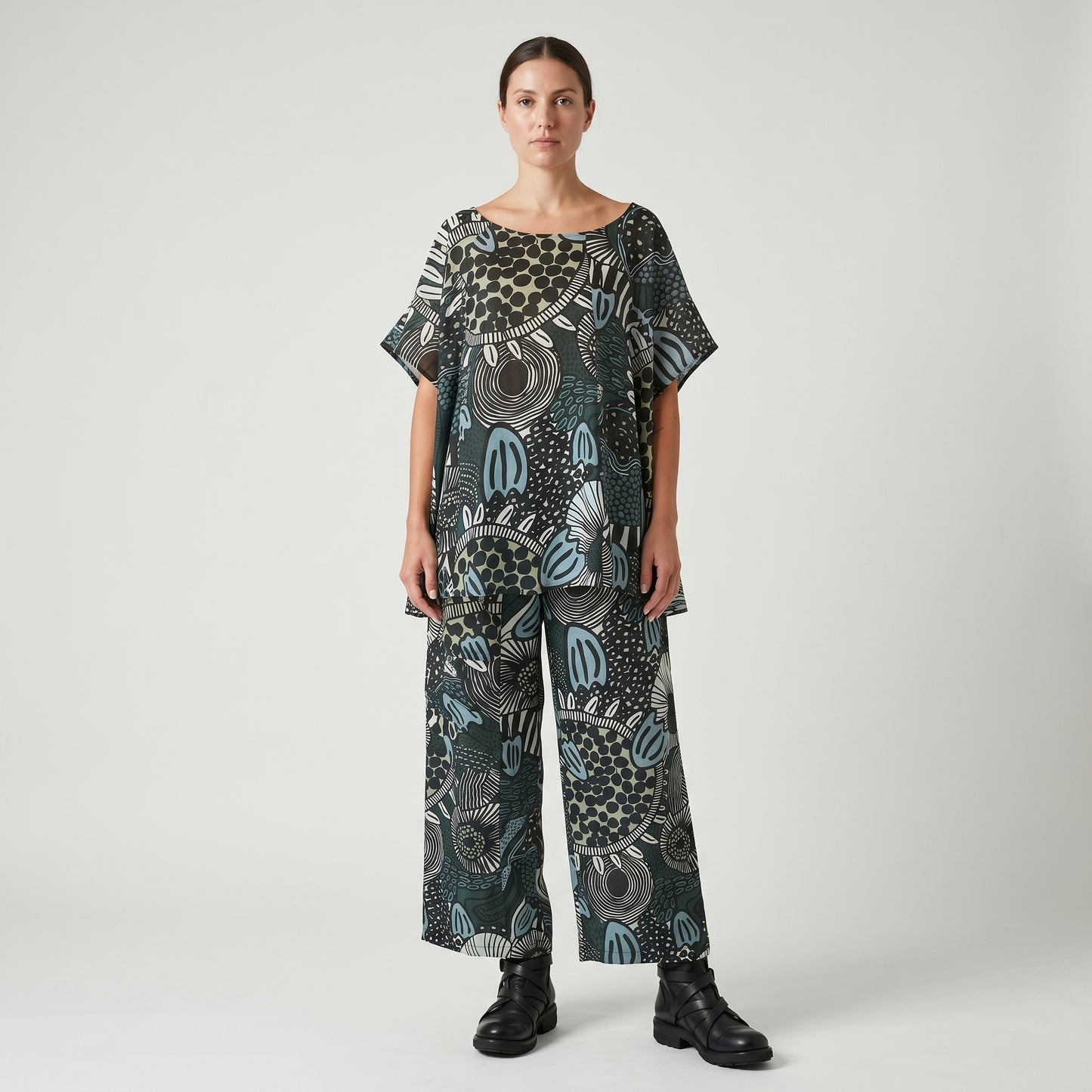Abstract Print Short Sleeve Top