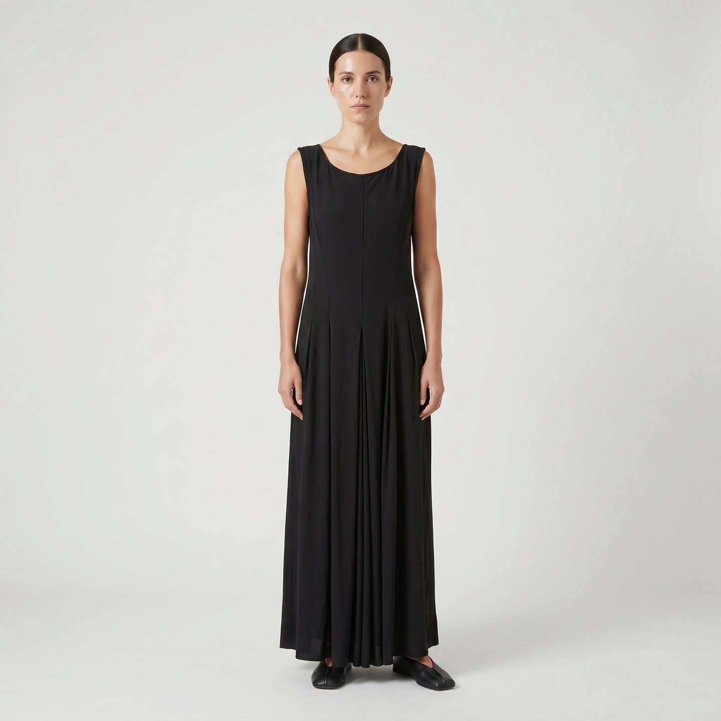 Elegant Pleated Sleeveless Dress