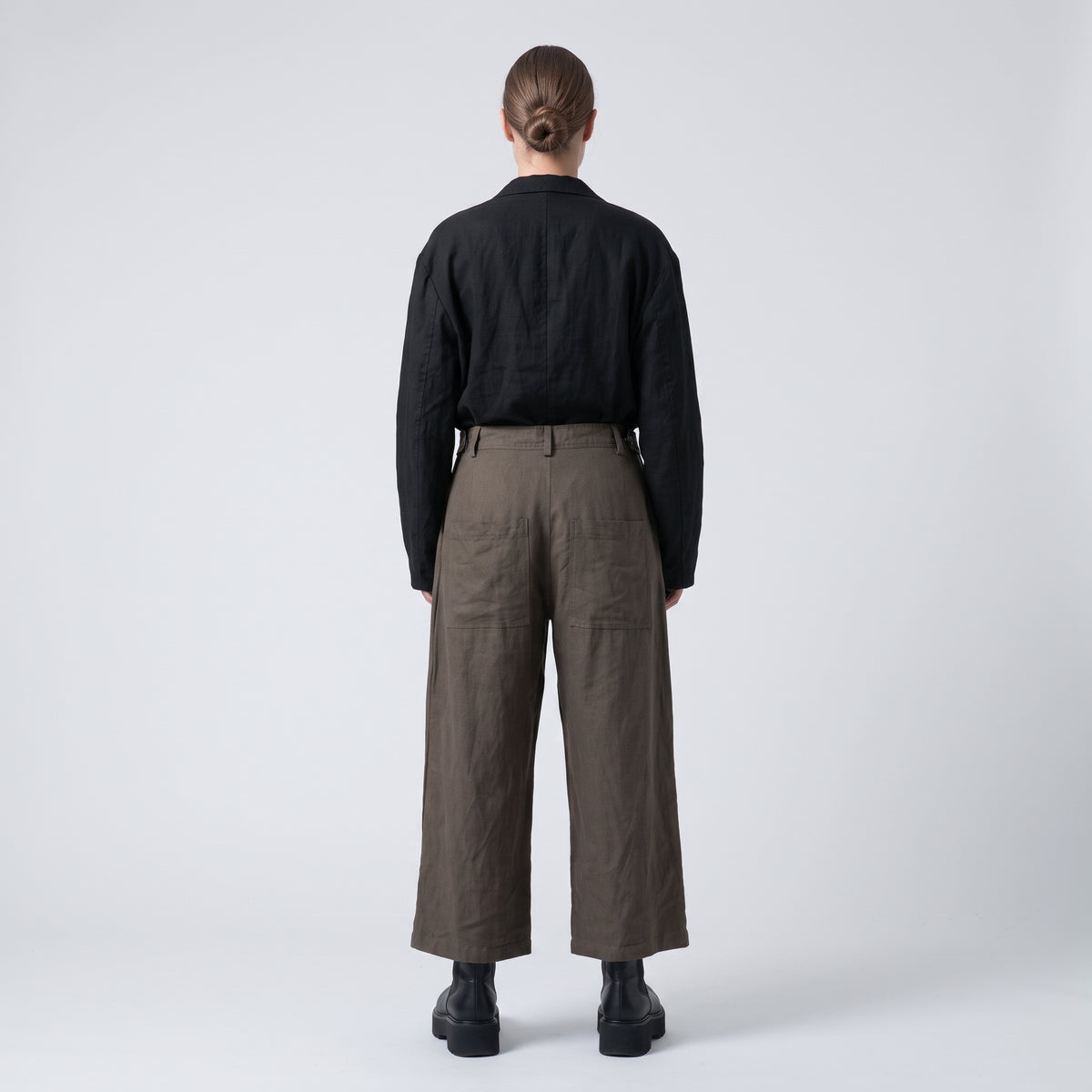 Relaxed Olive Linen Cropped Trousers