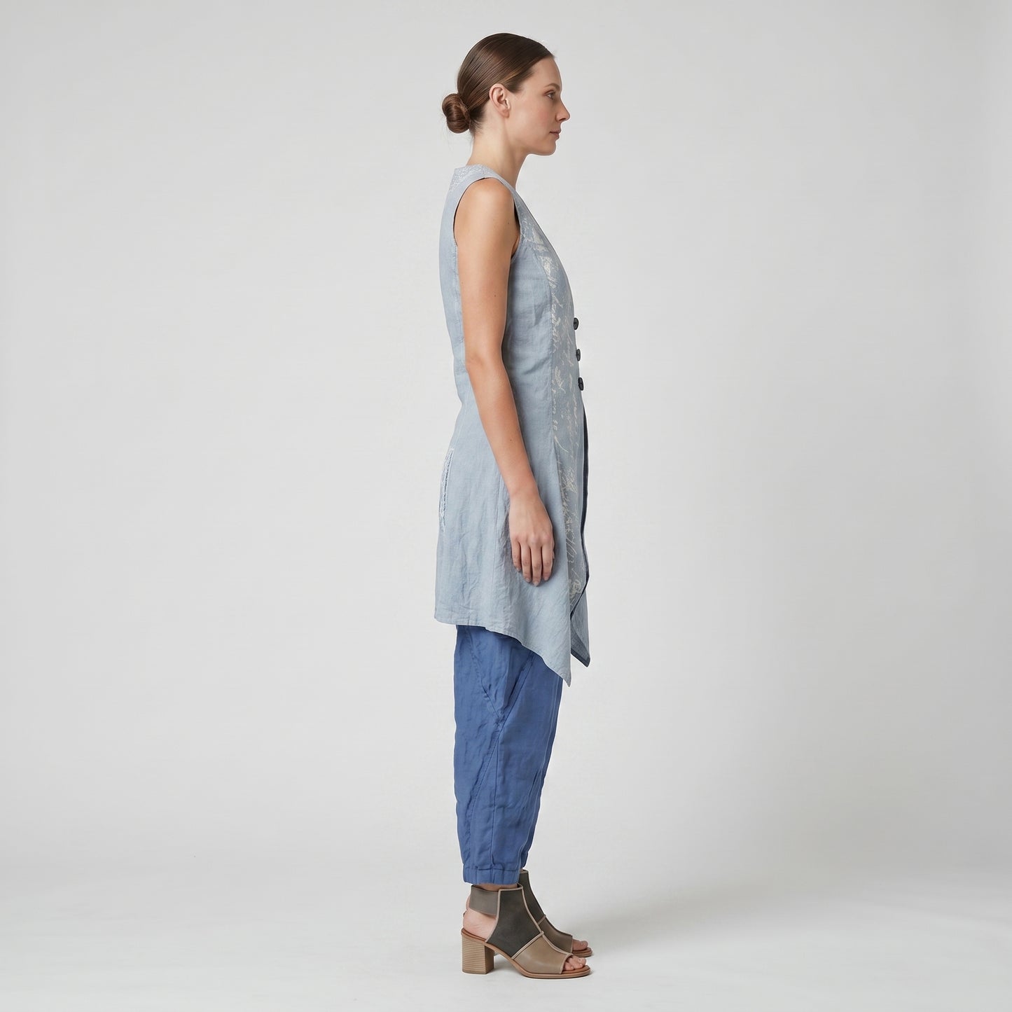 Tailored Printed Linen Vest