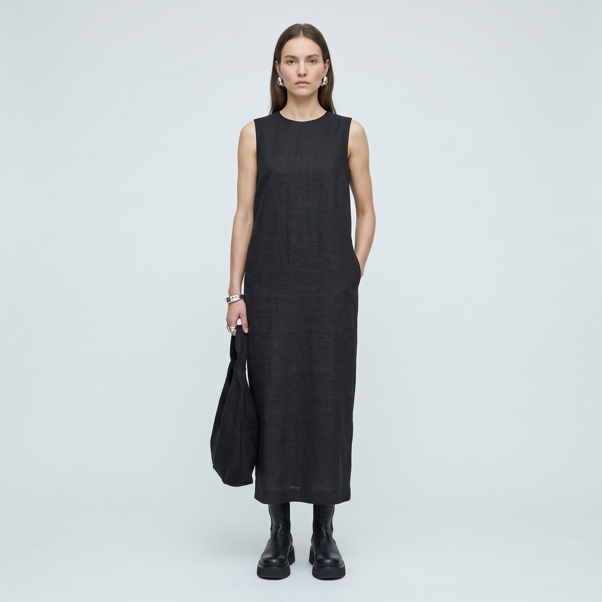 Minimalist Sleeveless Black Sheath