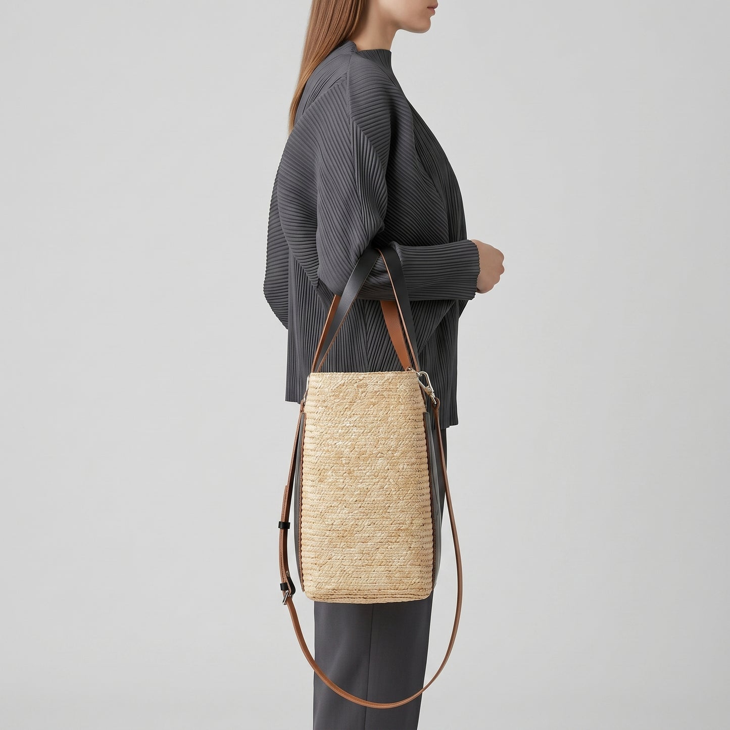 Woven Straw Graphic Face Tote
