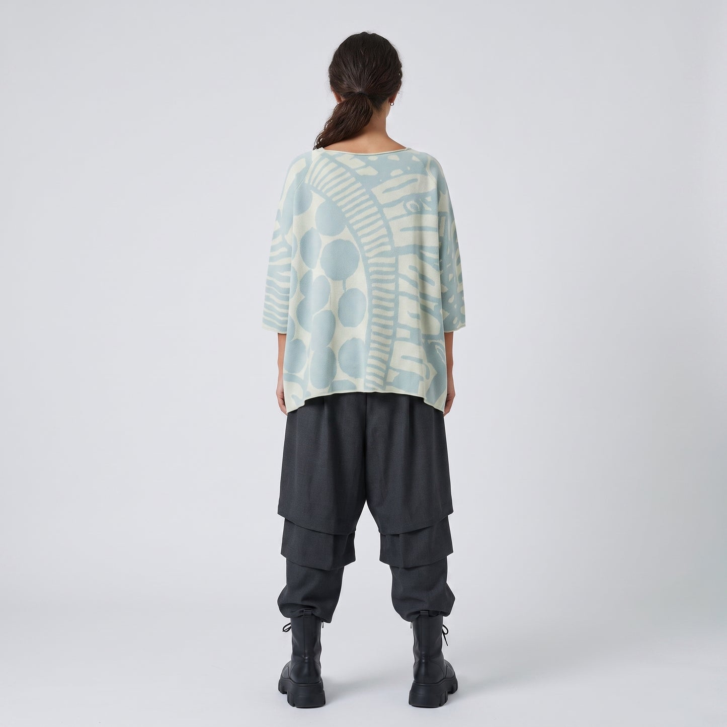 Abstract Print Raglan Knit Top