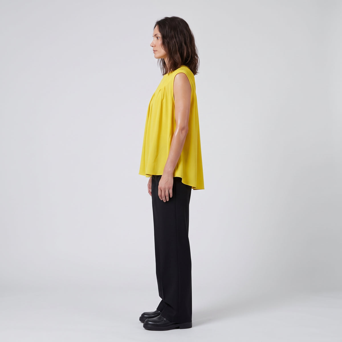 Pleated Neck Sleeveless Blouse