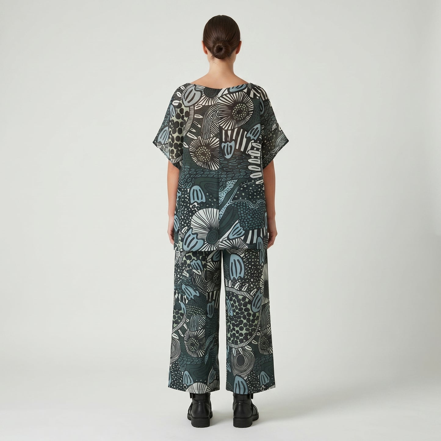 Abstract Print Short Sleeve Top