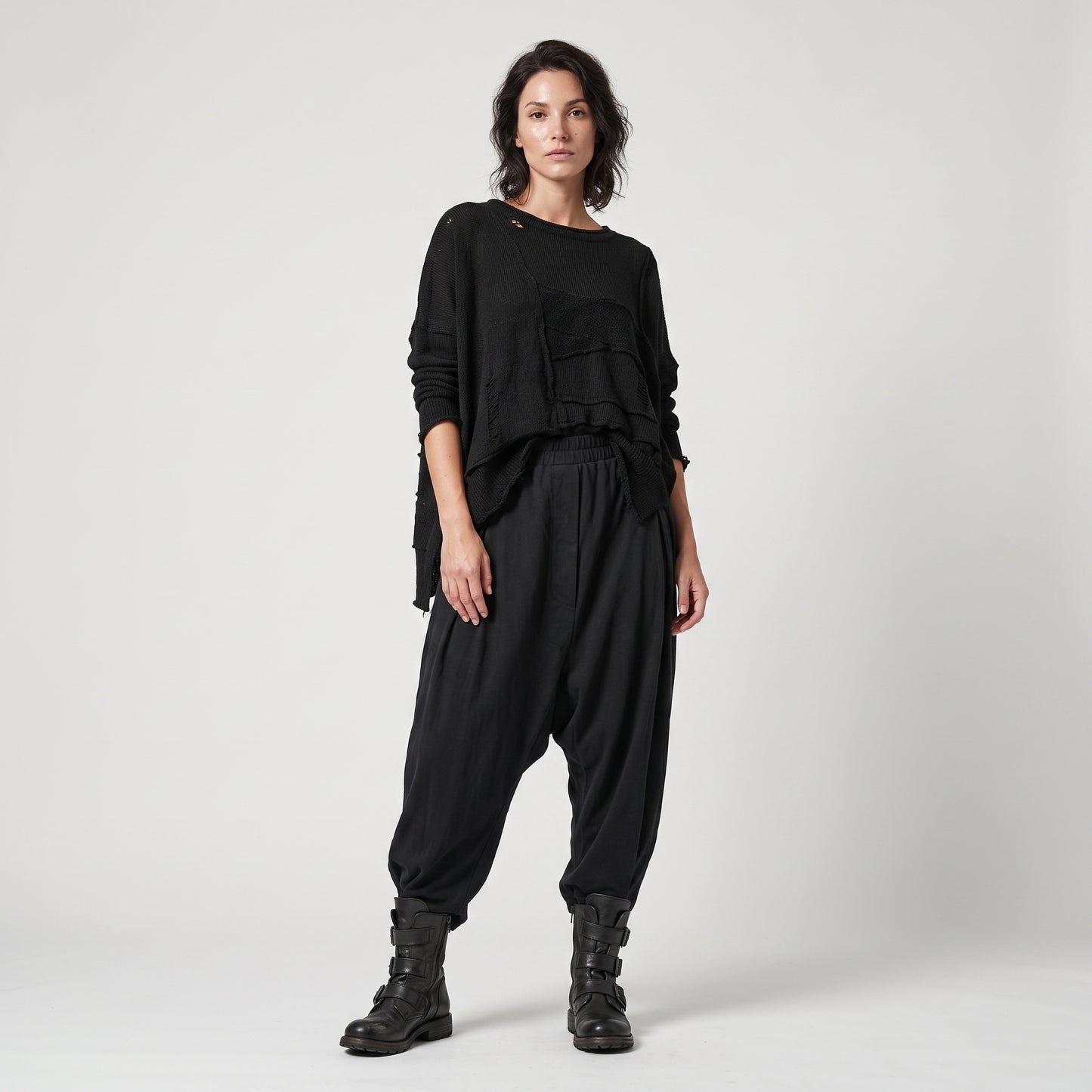 Pleated Cropped Black Trousers