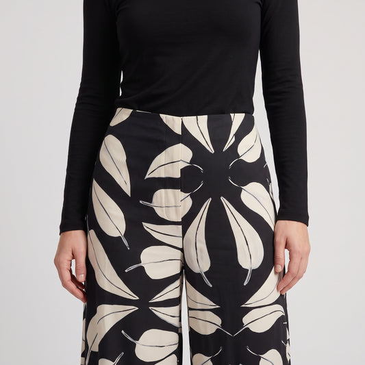 Graphic Print Leaf Culottes