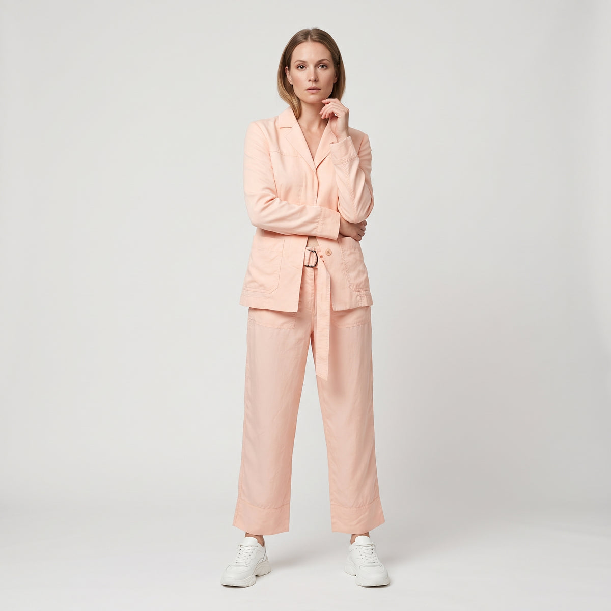 High-Waisted Peach Cropped Trousers