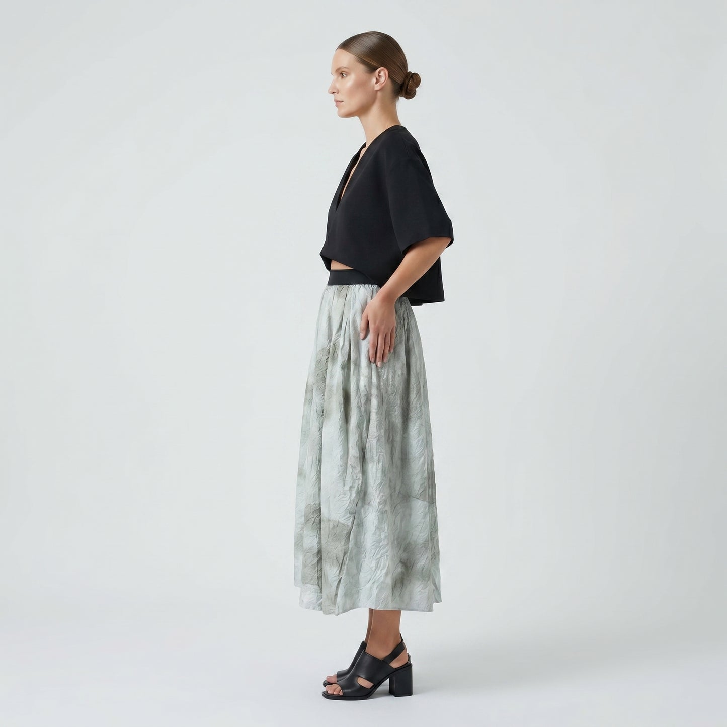 Crinkled Elastic Waist Midi Skirt