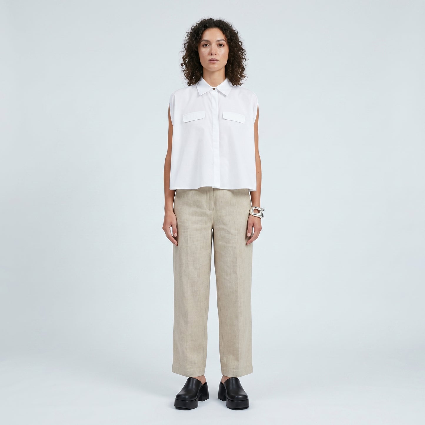Sleeveless Cotton Pocket Shirt