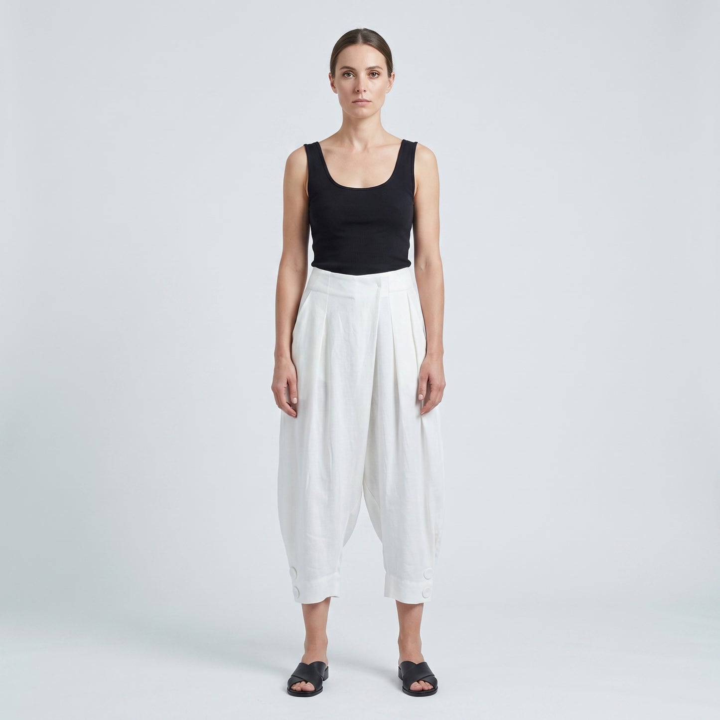 Tailored Linen Cropped Trousers