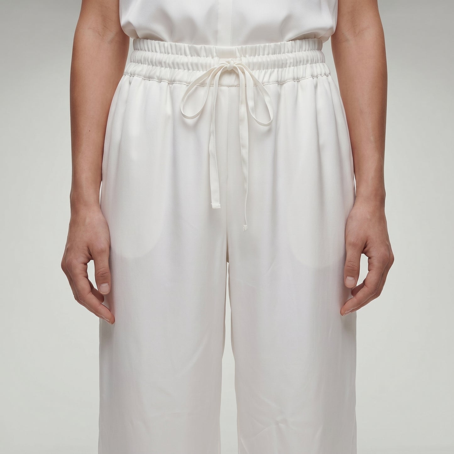 Ruffled Hem Wide-Leg Trousers