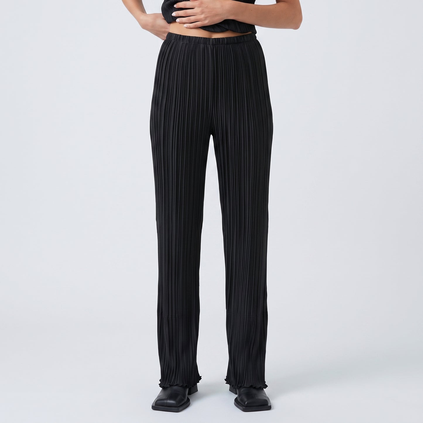 Elegant Black Pleated Trousers