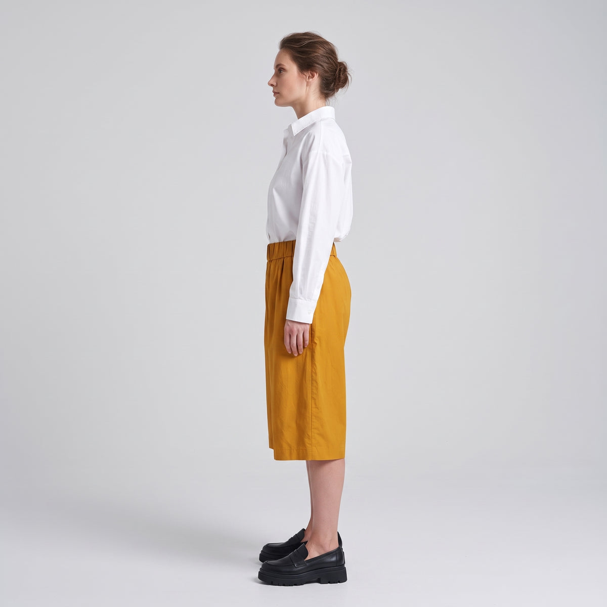 Relaxed Cotton Elastic Waist Shorts