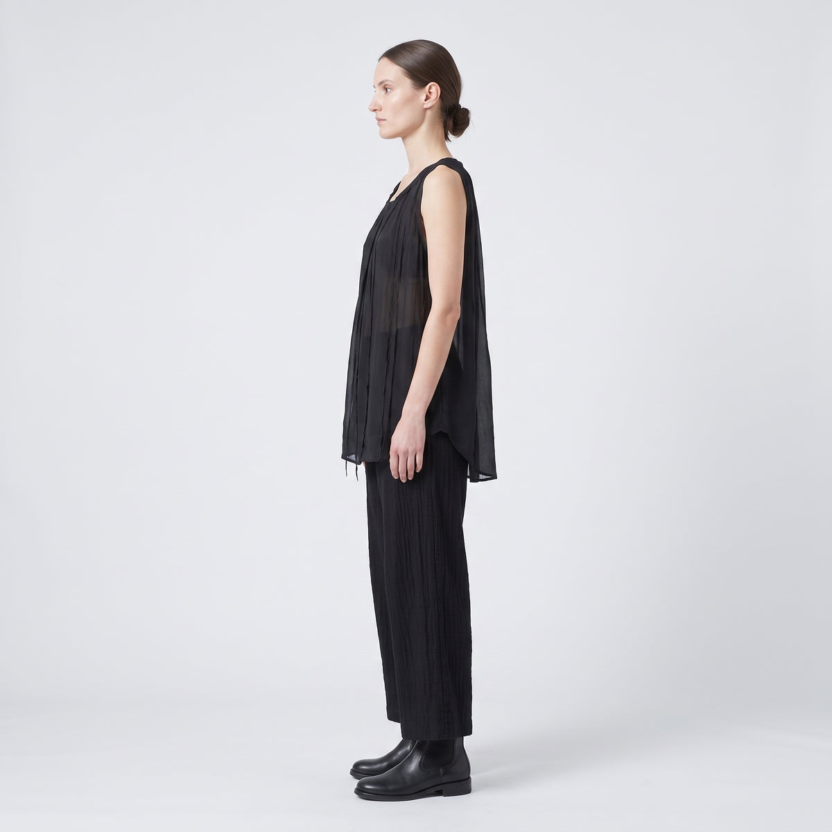Black Fringe Detailed Sleeveless Top