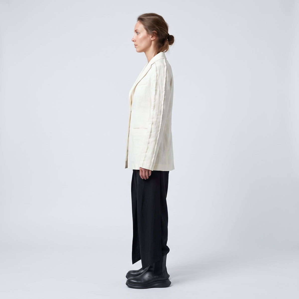 Tailored Off-White Linen Blazer