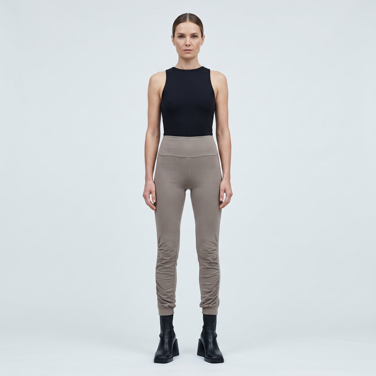 Essential Slim Fit Knit Leggings