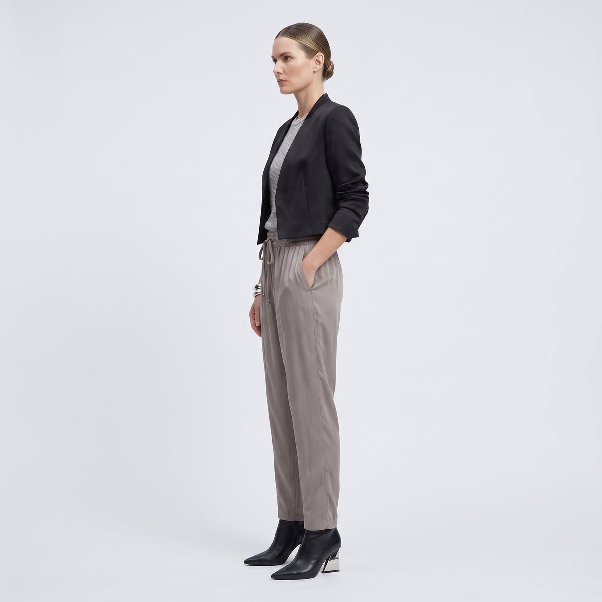 Relaxed Drawstring Tapered Trousers