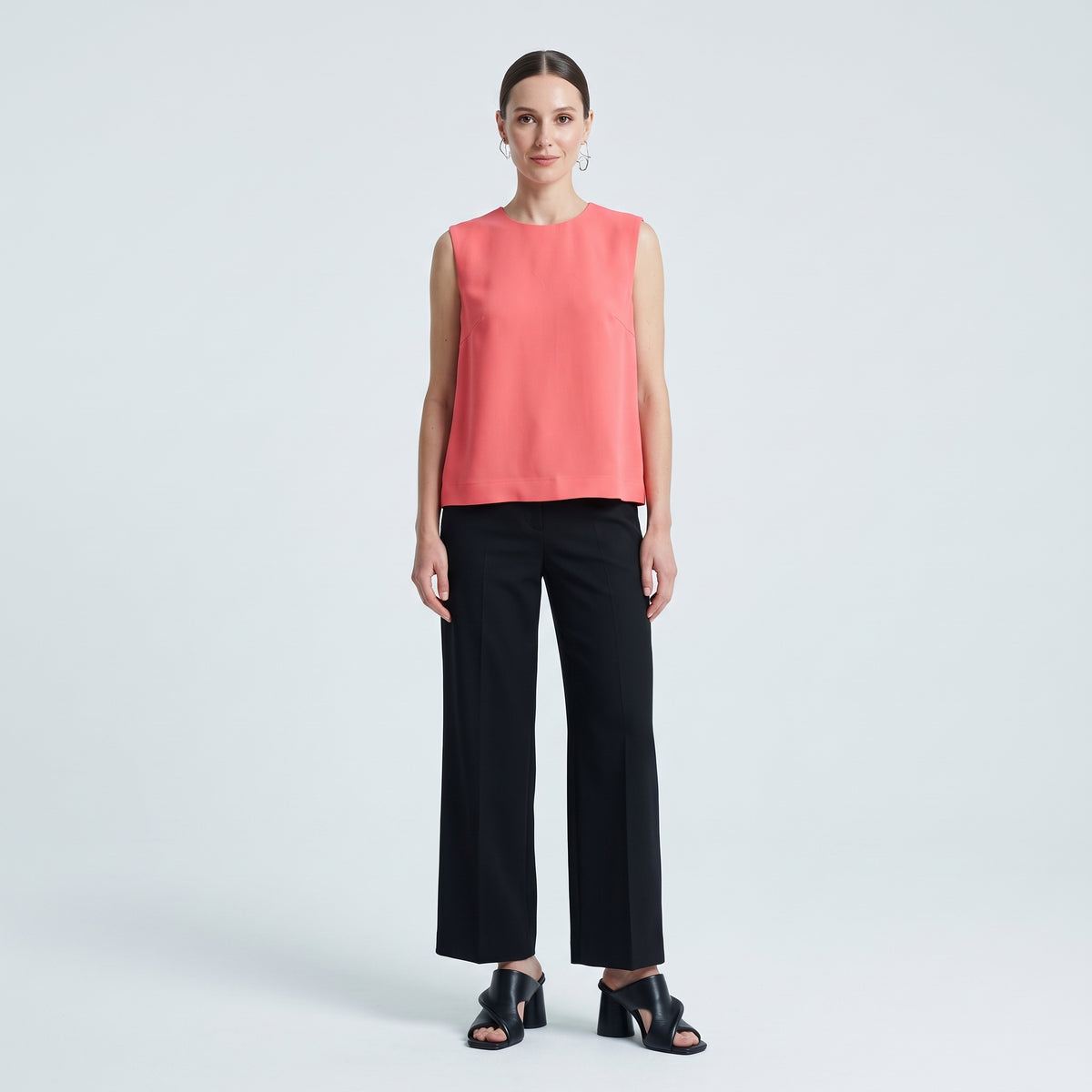 Sleeveless Coral Round Neck Top