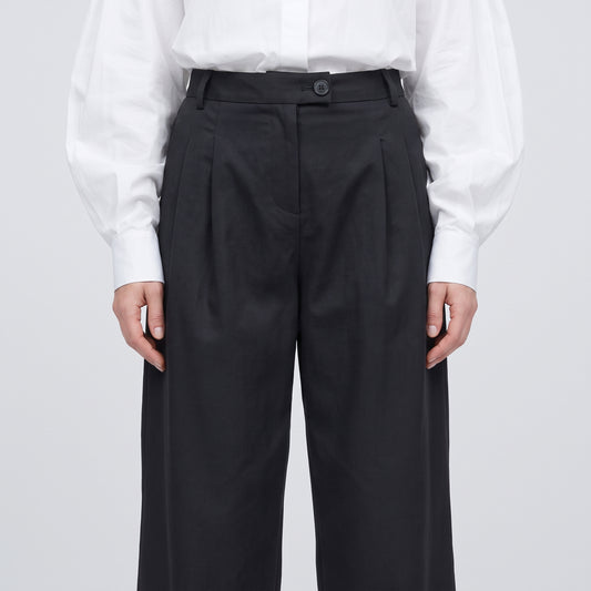 Tailored Black Pleated Trousers